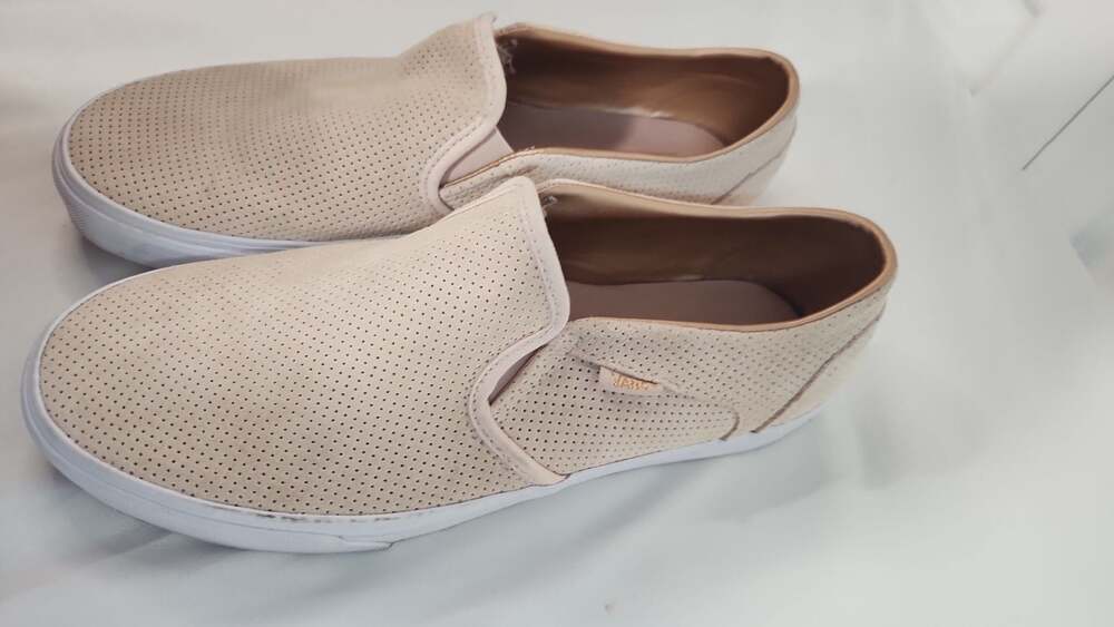 Vans Classic Slip-On Perforated Blush Pink Rose Gold Lining Women's Size 11 - Picture 3 of 6